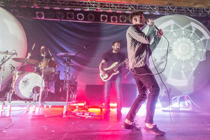 Circa survive